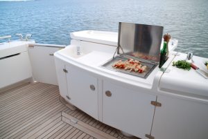 Southern Stainless: Cookout BBQ Maritimo cooking